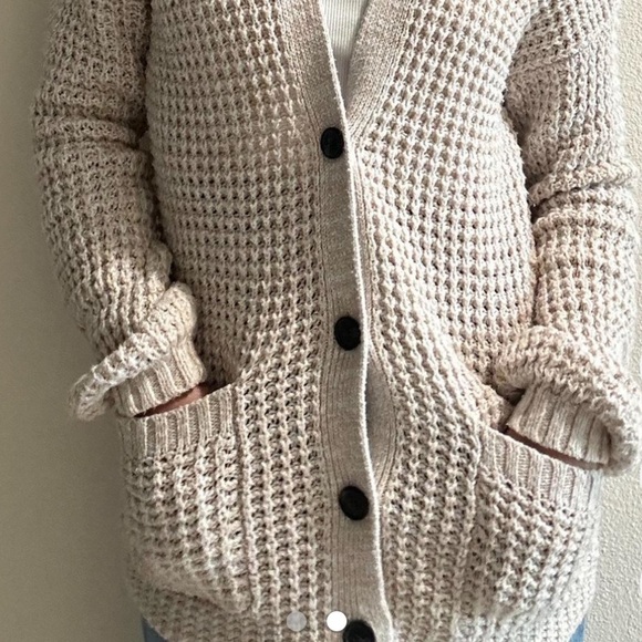 American Eagle Cream knit Cardigan Sweater v neck Cabin boho button up Small - Picture 3 of 8